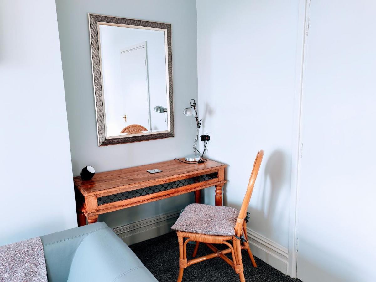 Apartment Seahawk